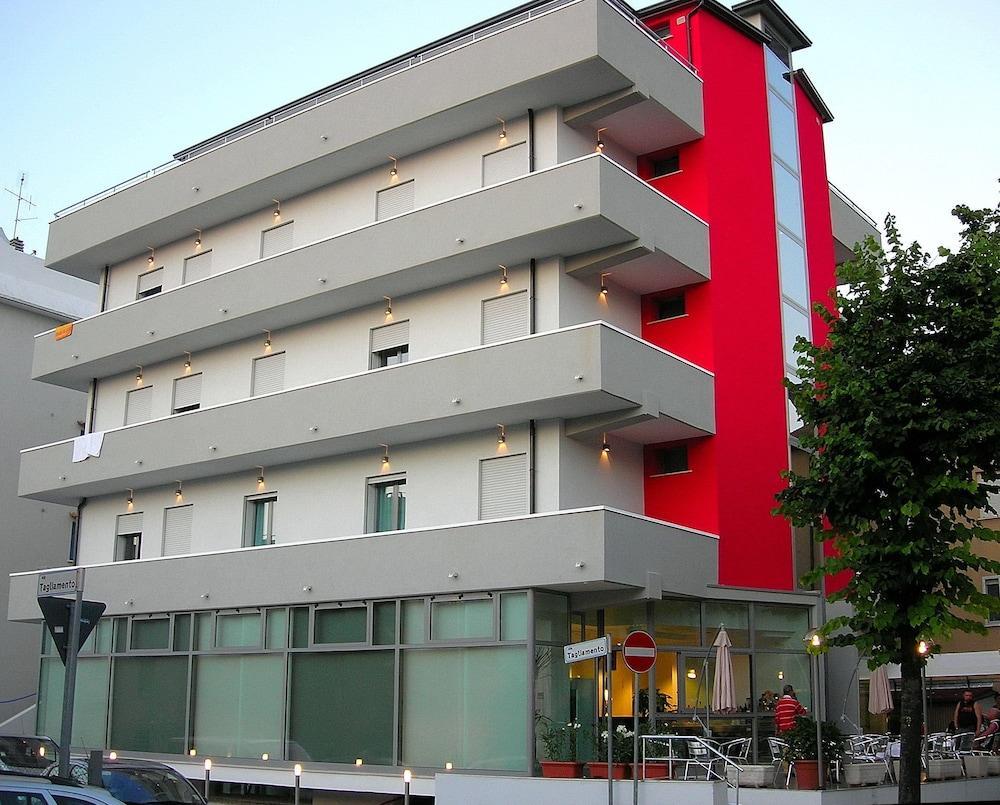 Hotel Etoile Римини Экстерьер фото