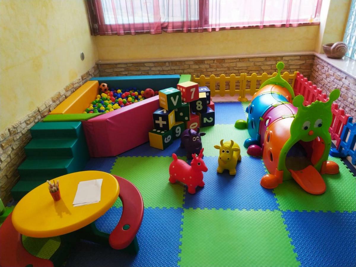 Hotel Etoile Римини Экстерьер фото