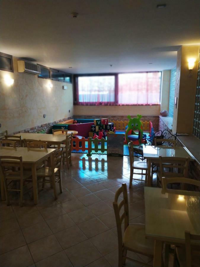 Hotel Etoile Римини Экстерьер фото
